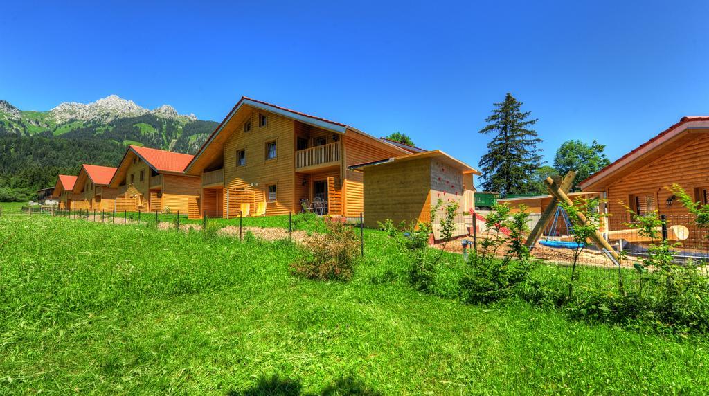 Feriendorf Am Hahnenkamm Reutte Exteriér fotografie